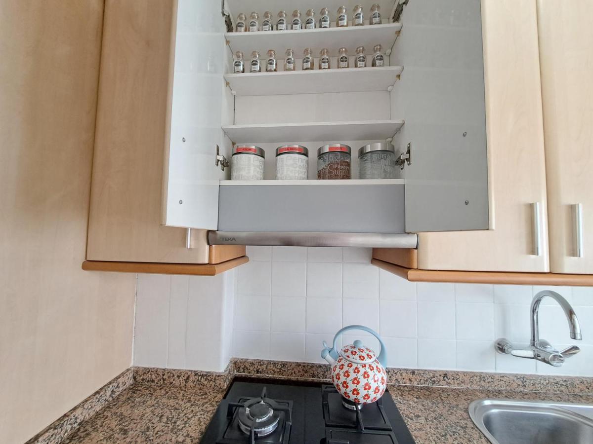 Acogedor Con Wifi Appartamento